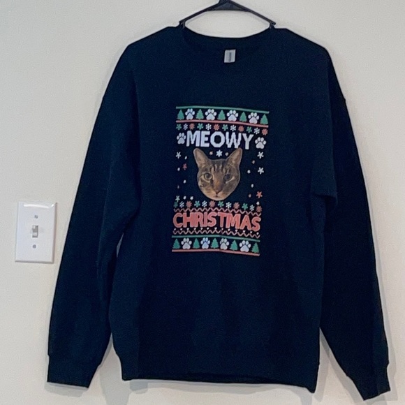 Christmas Sweatshirt - Picture 1 of 3